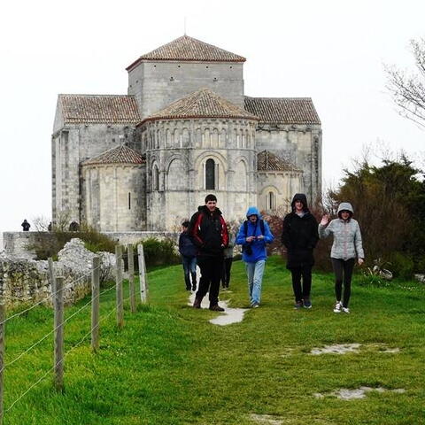 Dominantou vesnice Talmont-sur-Gironde je románský kostel založený v 11. století.