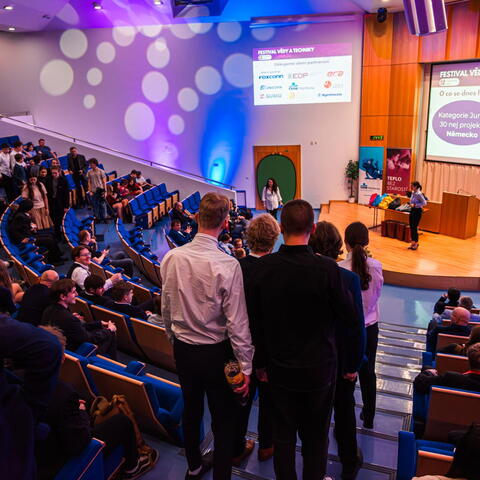 CIMF 2026 - krajské kolo - publikum v aule Univerzity Pardubice.