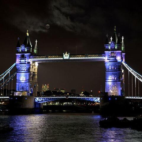 Tower Bridge v noci. |foto: Jan Mečiar - student zaměření Internetový marketing