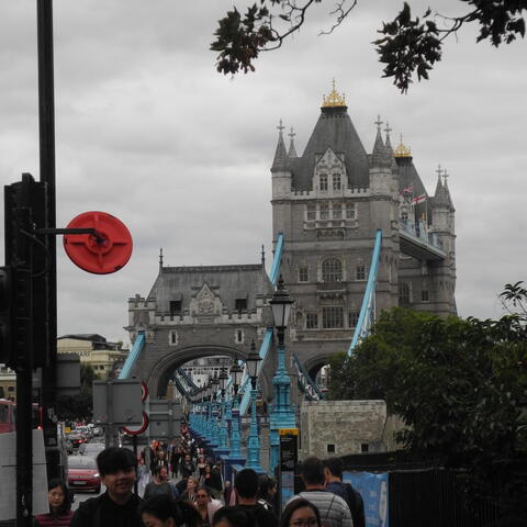 ... a kudy jinudy než přes TowerBridge.