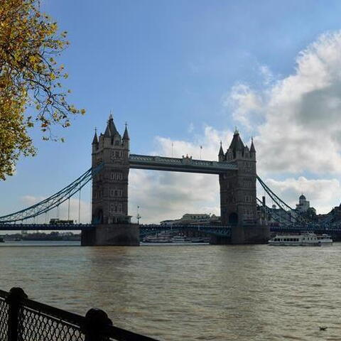 Tower Bridge a zakalená Temže. |foto: Jan Mečiar - student zaměření Internetový marketing