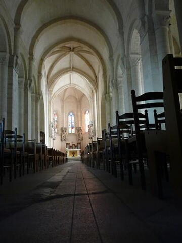 V Saintes jsou dvě katedrály. Tohle je ta s kryptou.