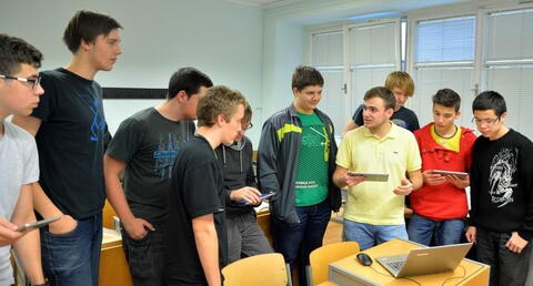 Microsoft Student Partner, Filip Herudek - je jenom o málo starší než studenti. Co budeme dělat? No programovat. :-)