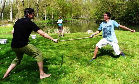 Z každého pohybu Baptisty bylo jasné, že se někde stala velká chyba. Asi už někde hodně na začátku, hned když jsem ten klacek zvedal.
