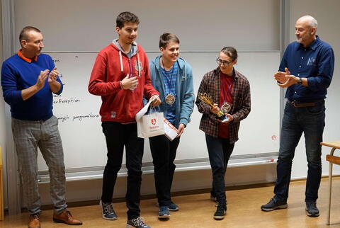 Funovation Hac22 - předávání cen - 2. místo v kategorii OPEN.