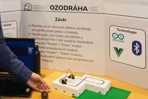 Dynamicky měnitelná dráha pro Ozoboty - Matěj Beran