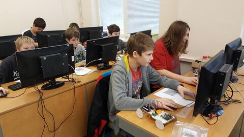 Hackathon BBC micro:bit - regionální kolo Pardubický kraj