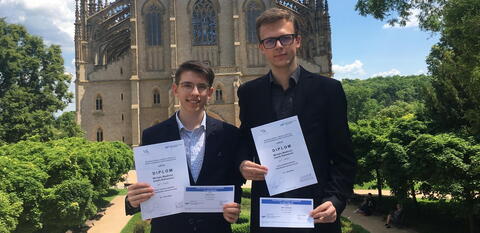Josef Kahoun a Michal Maděra - vítězové celostátního kola Středoškolské odborné činnosti v oboru 18-Informatika 44. ročník - Kutná Hora.