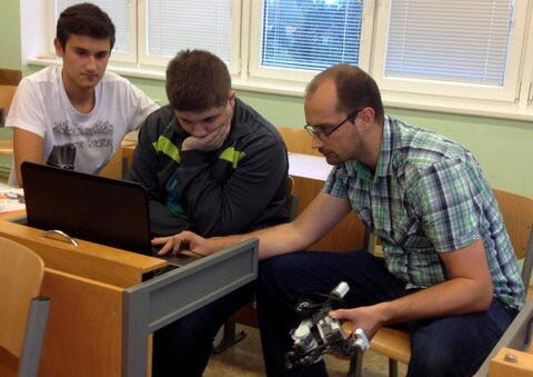Lego MindStorm se programuje v Blockly