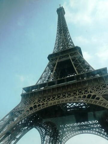 Pár foteček Eiffelovy věže a tradá domů...