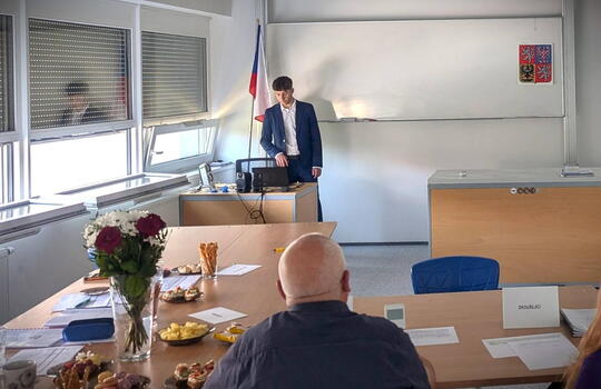 Výsledky státních maturit 2025/26 - deňáci v nejlepších 5% technických SOŠ v ČR a dálkaři dle plánu