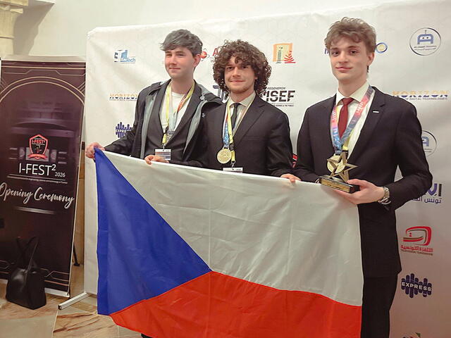 2 zlaté, 1 stříbrná medaile a jednou TOP-10 z mezinárodní soutěže I-FEST².