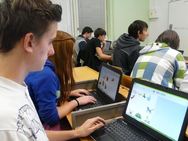 Studenti z eDELTy zavedli e-learning pro čtvrtou základku