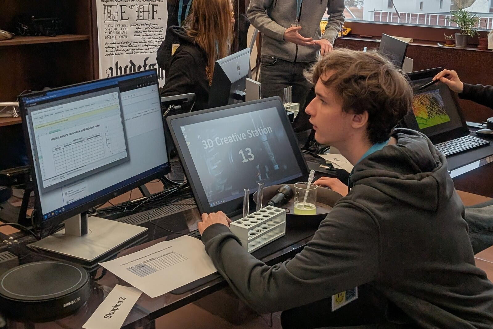 A zadat do počítače