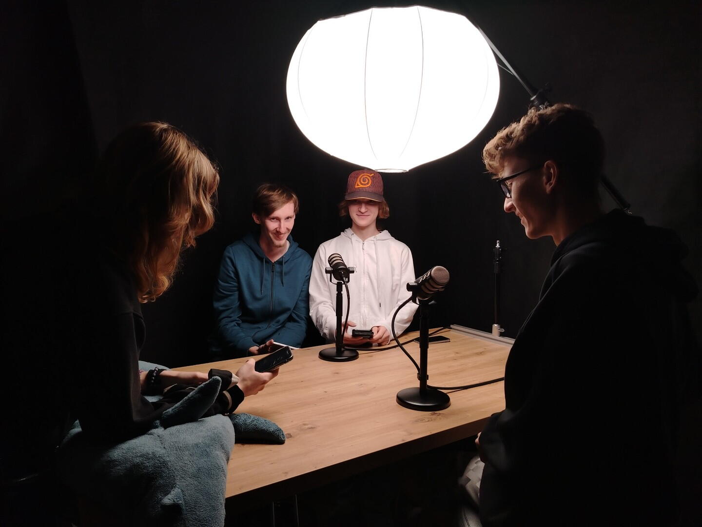 Studio podcast vysílá